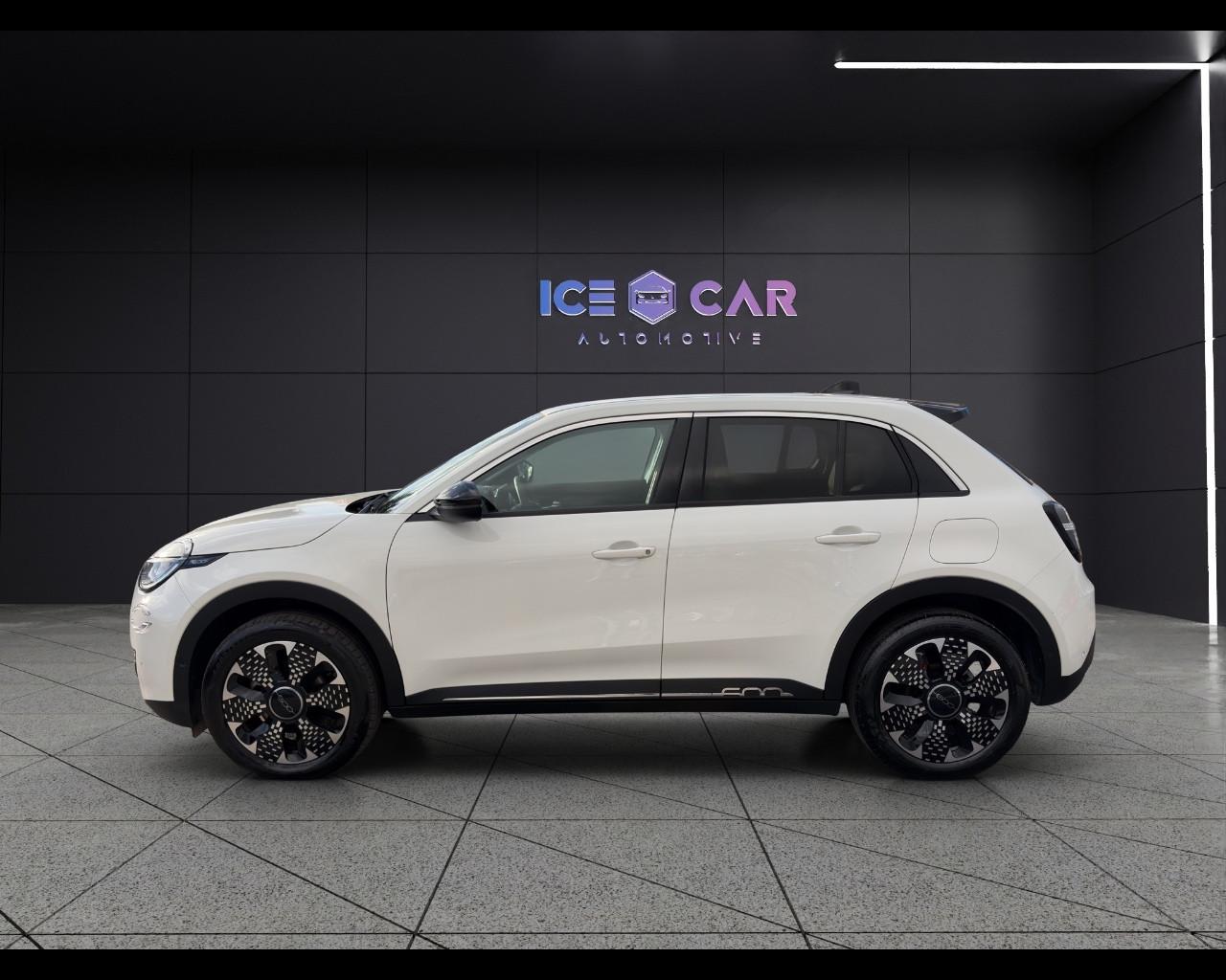 FIAT 600 Hybrid 110 CV DCT MHEV La Prima