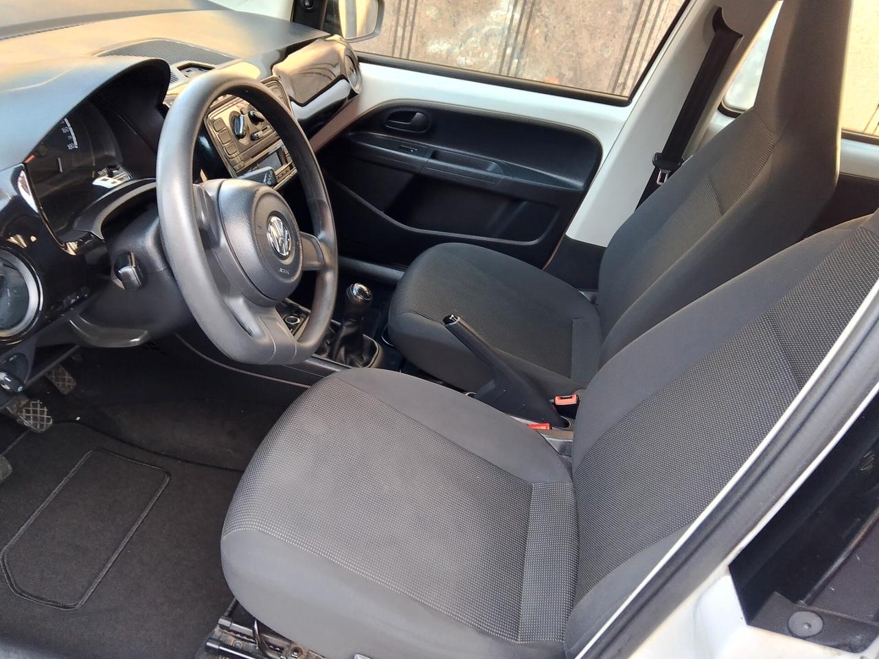 Volkswagen up! 1.0 75 CV 5p. high