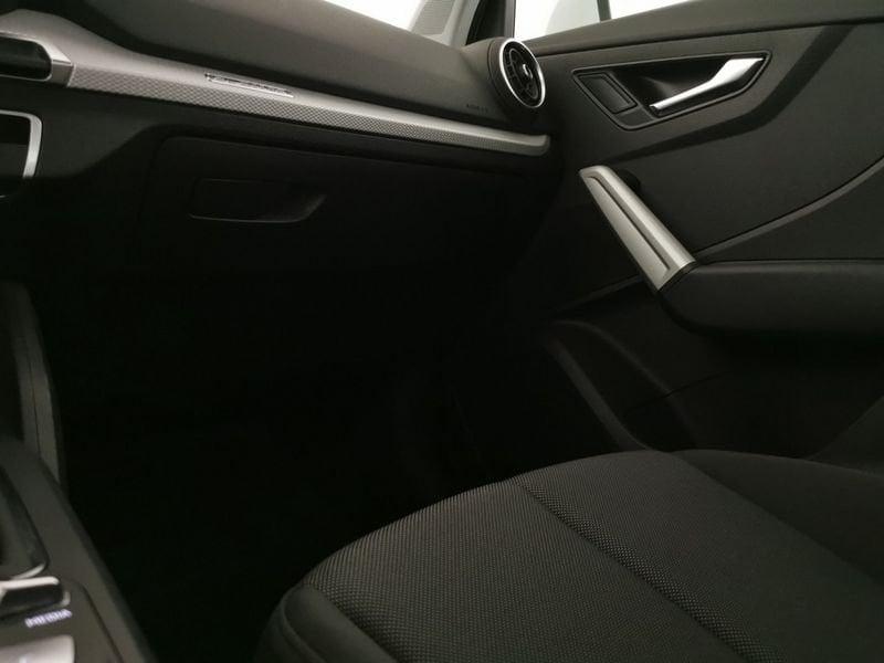 Audi Q2 40 2.0 tfsi Admired Advanced quattro s-tronic