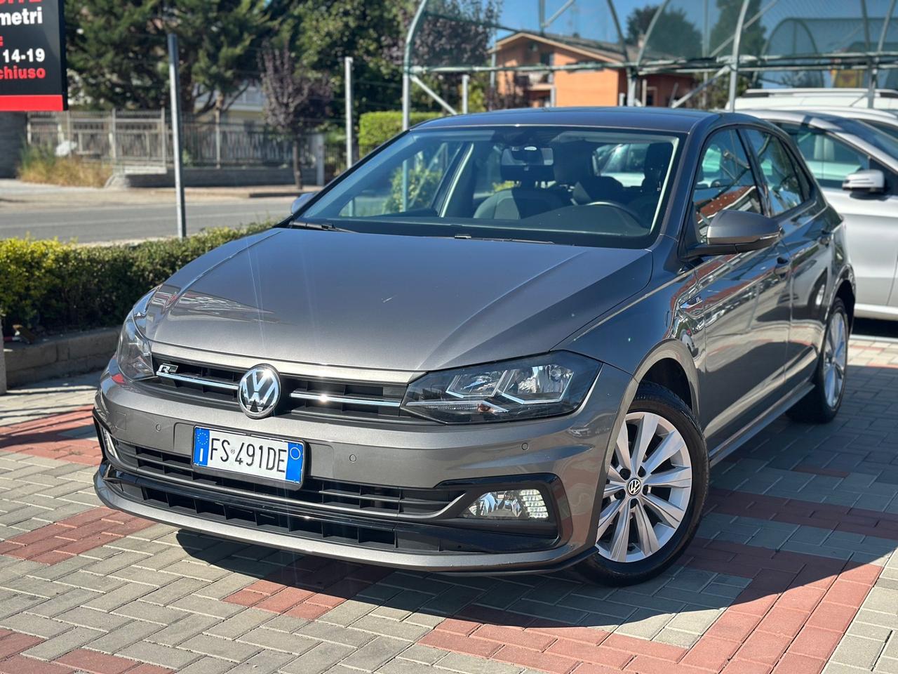Volkswagen Polo 1.0 TSI DSG 95CV R-LINE UNICO PROP