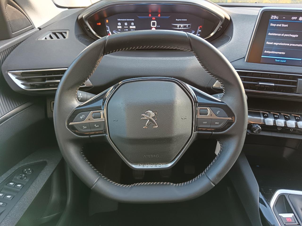 Peugeot 3008 BLUEHDI 130CV BUSINESS PERFETTA