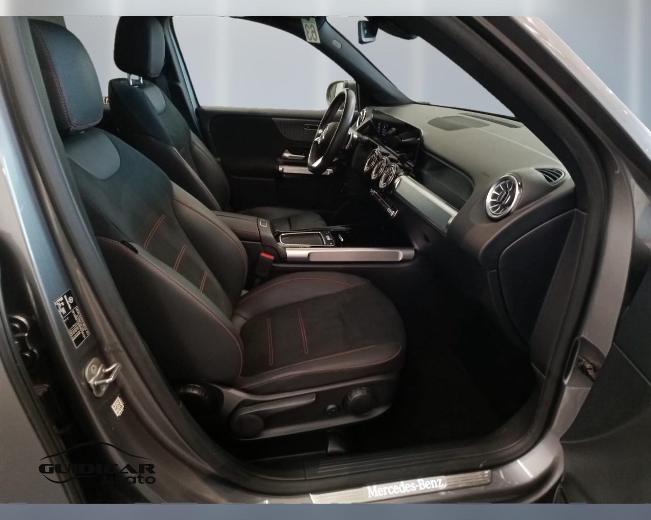 Mercedes-Benz GLB - X247 2023 - GLB 200 d AMG Line Premium auto