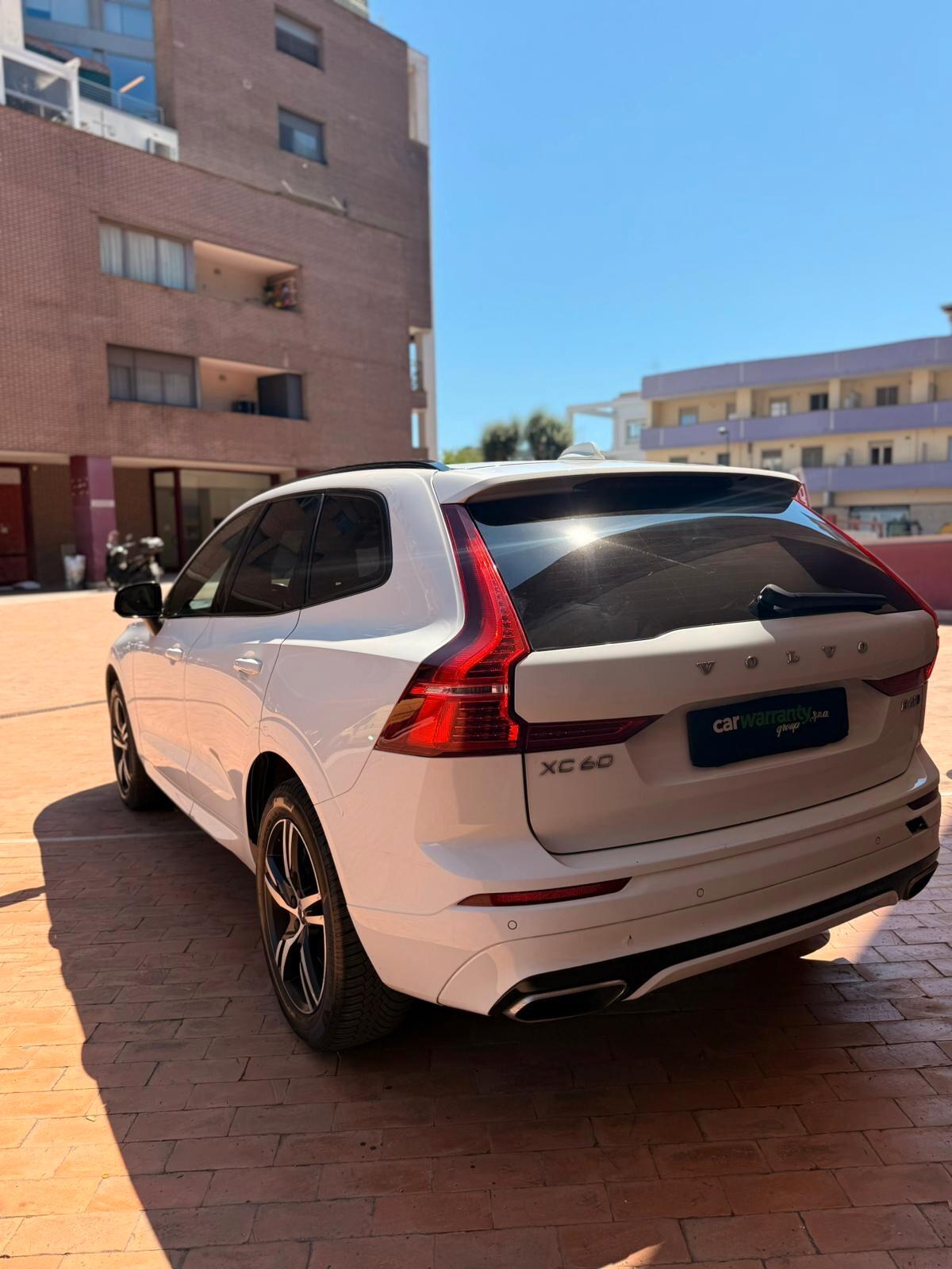 Volvo XC 60 XC60 B4 (d) AWD Geartronic R-design