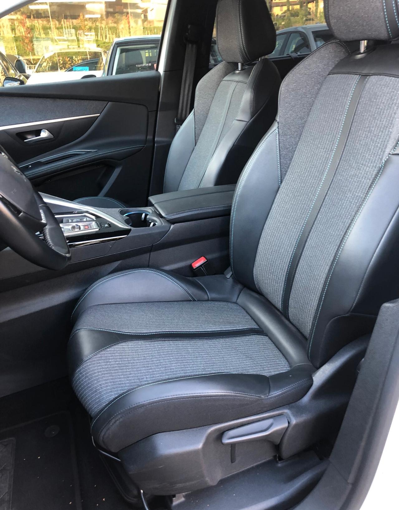 Peugeot 5008 PureTech Turbo 130 S&S EAT8 Allure Pack