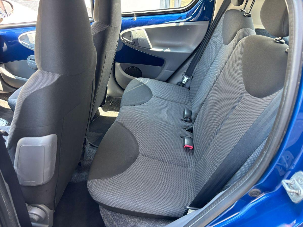 TOYOTA Aygo 1.0 12V VVT-i 5p.Sol MMT AUTOMATICA