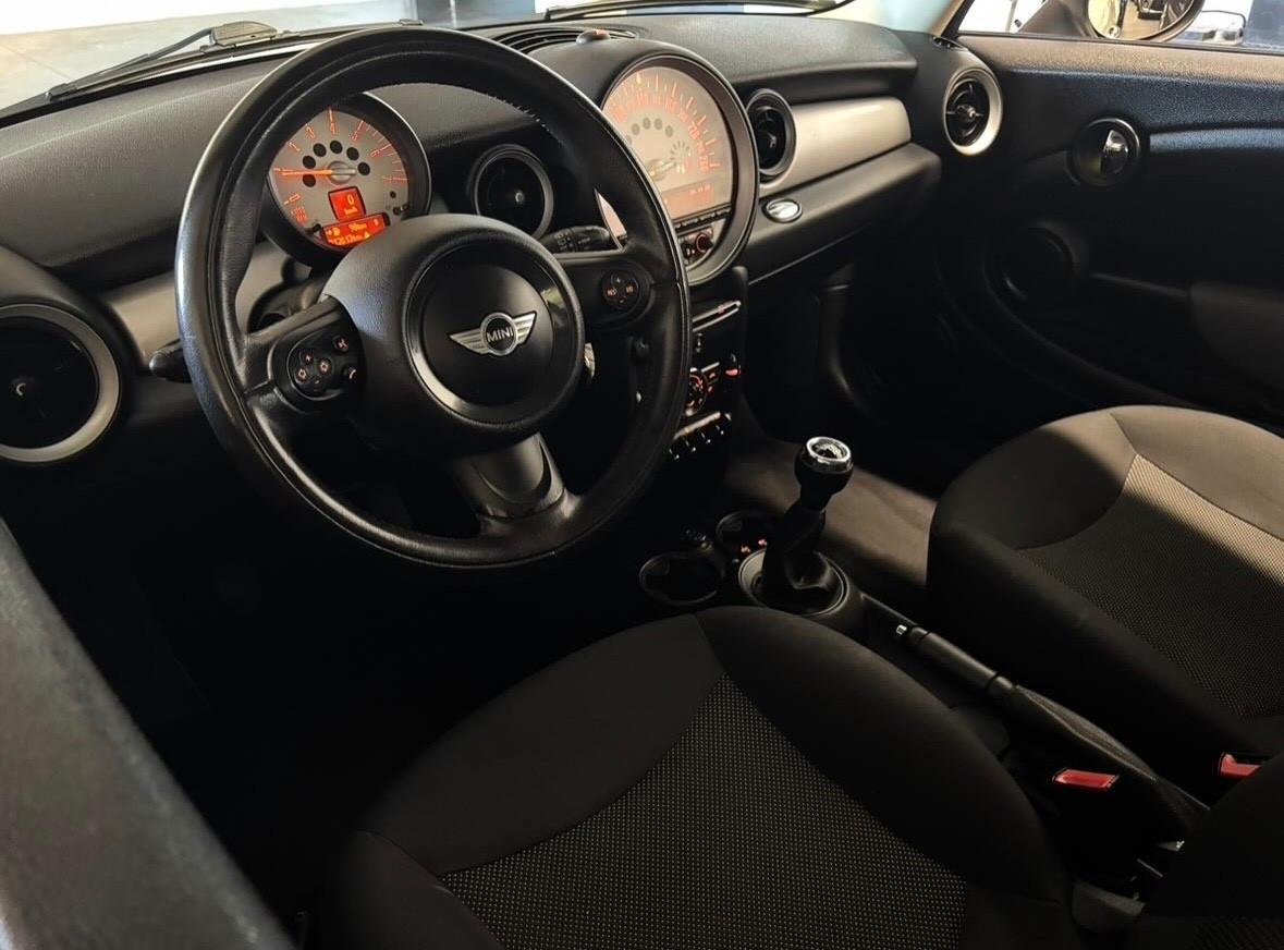 Mini Cooper D Clubman 1.6 16V OK NEOPATENTATI PREZZO FISSO