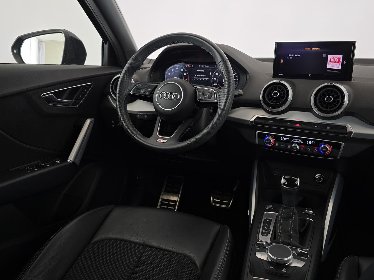 Audi Q2 35 1.5 tfsi admired s-tronic