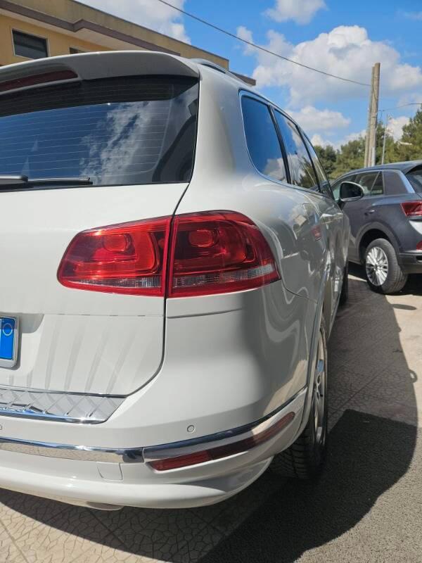 Volkswagen Touareg 3.0 V6 tdi Executive 245cv tiptronic