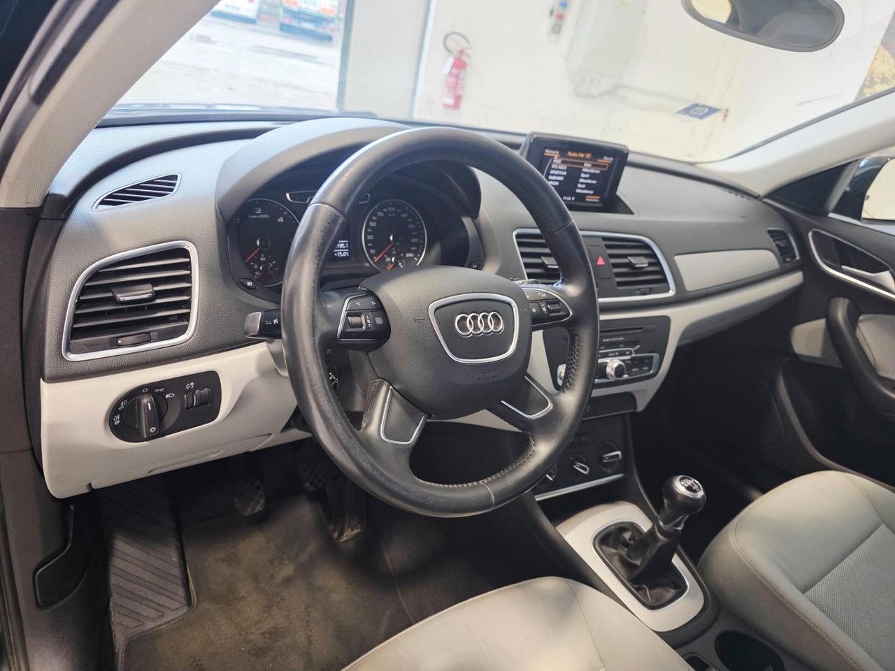Audi Q3 2.0 TDI S Line unico PROPRIETARIO