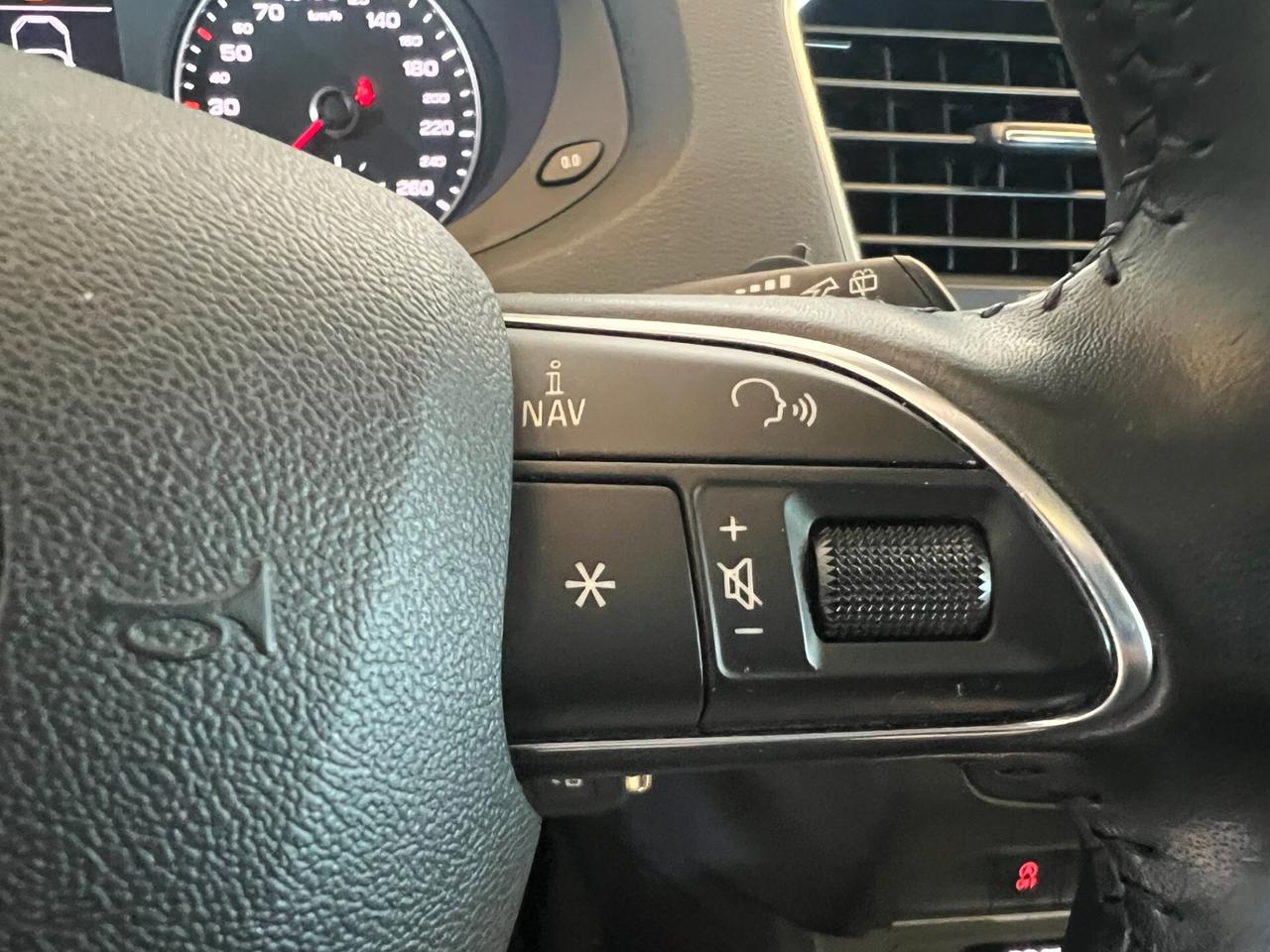 Audi Q3 2.0 TDI 150 CV Sport tetto apribile e panoramico unico proprietario