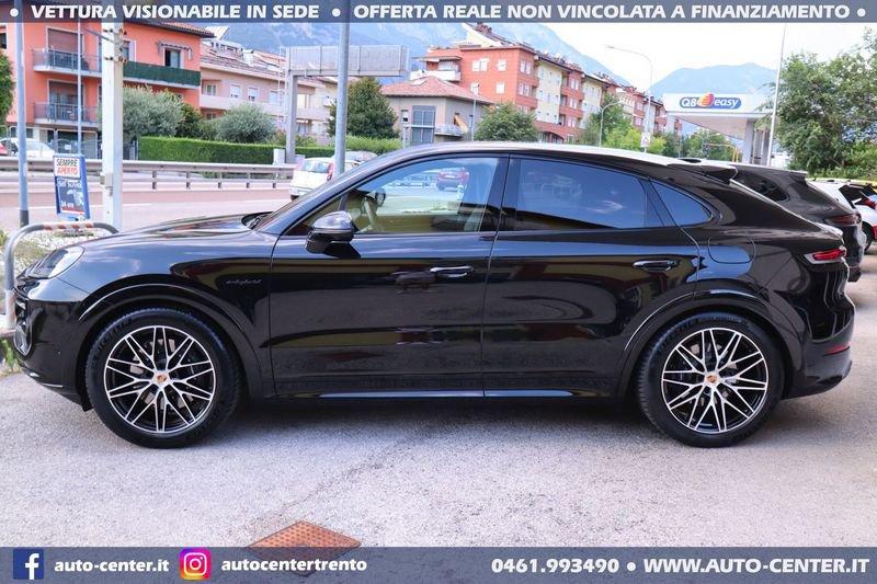 Porsche Cayenne Coupè 3.0 V6 Coupè E-Hybrid Black Edition Sport Design