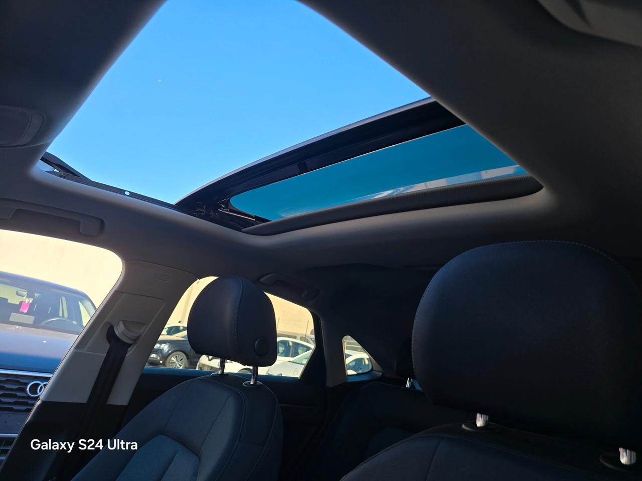 Audi Q3 35 TDI S tronic Panorama