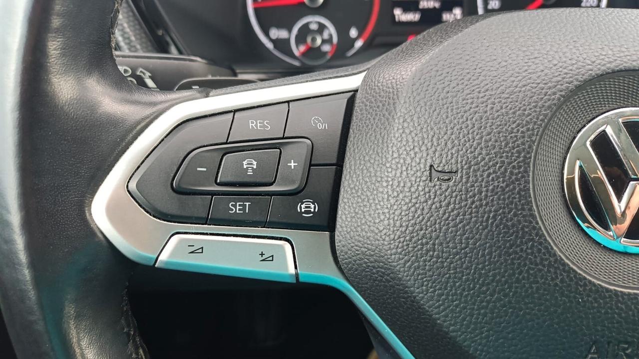 Volkswagen T-Cross 1.6 TDI DSG SCR Style BMT