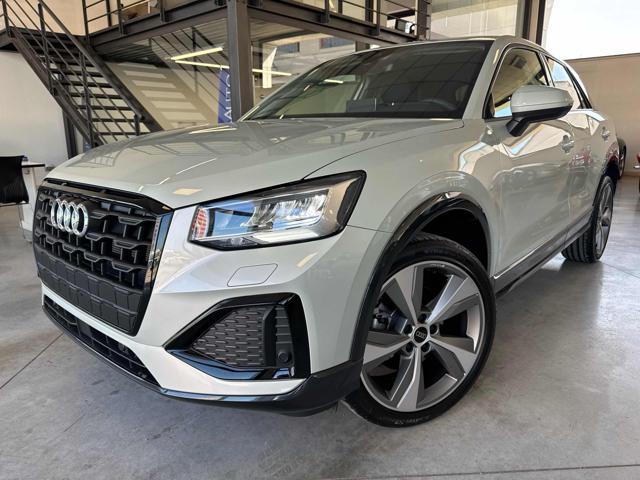 AUDI Q2 30 TFSI Business Advanced Cerchi 19"