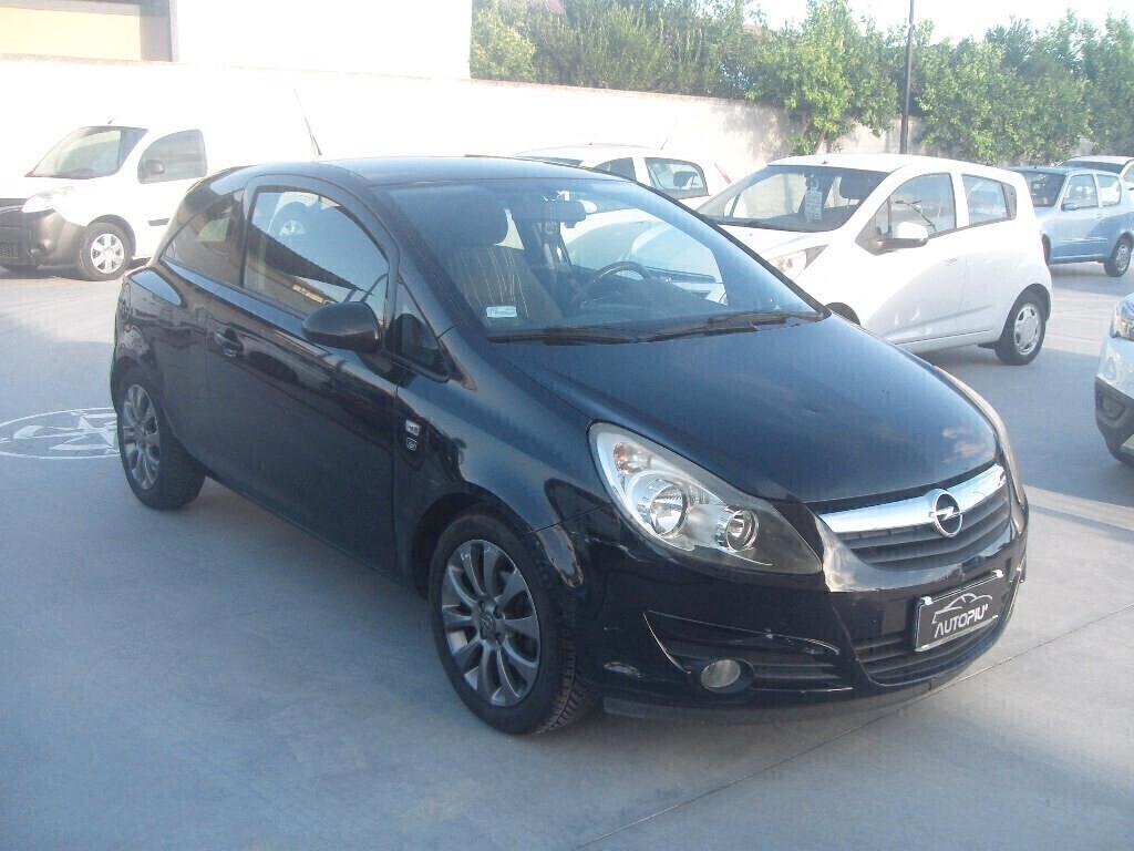 Opel Corsa 1.2 80CV 3 porte GPL-TECH Edition
