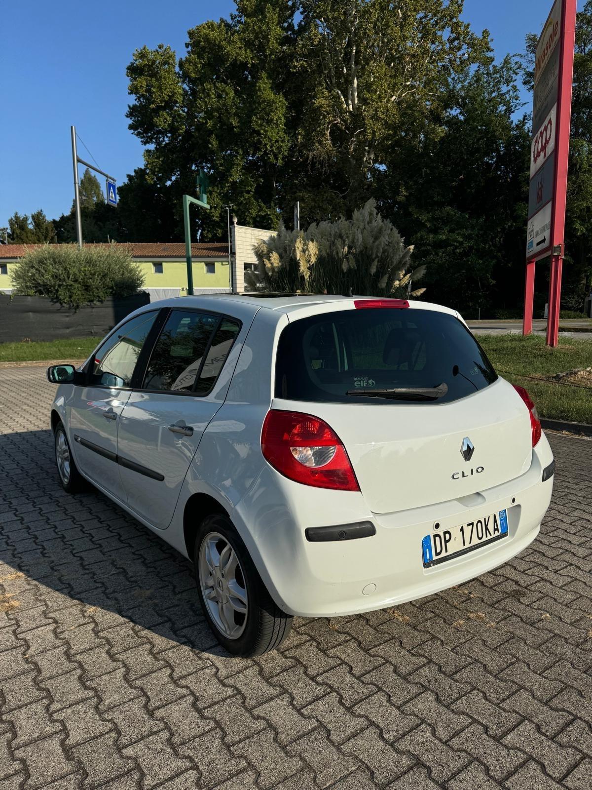 Renault Clio Storia 1.2 5 porte Confort