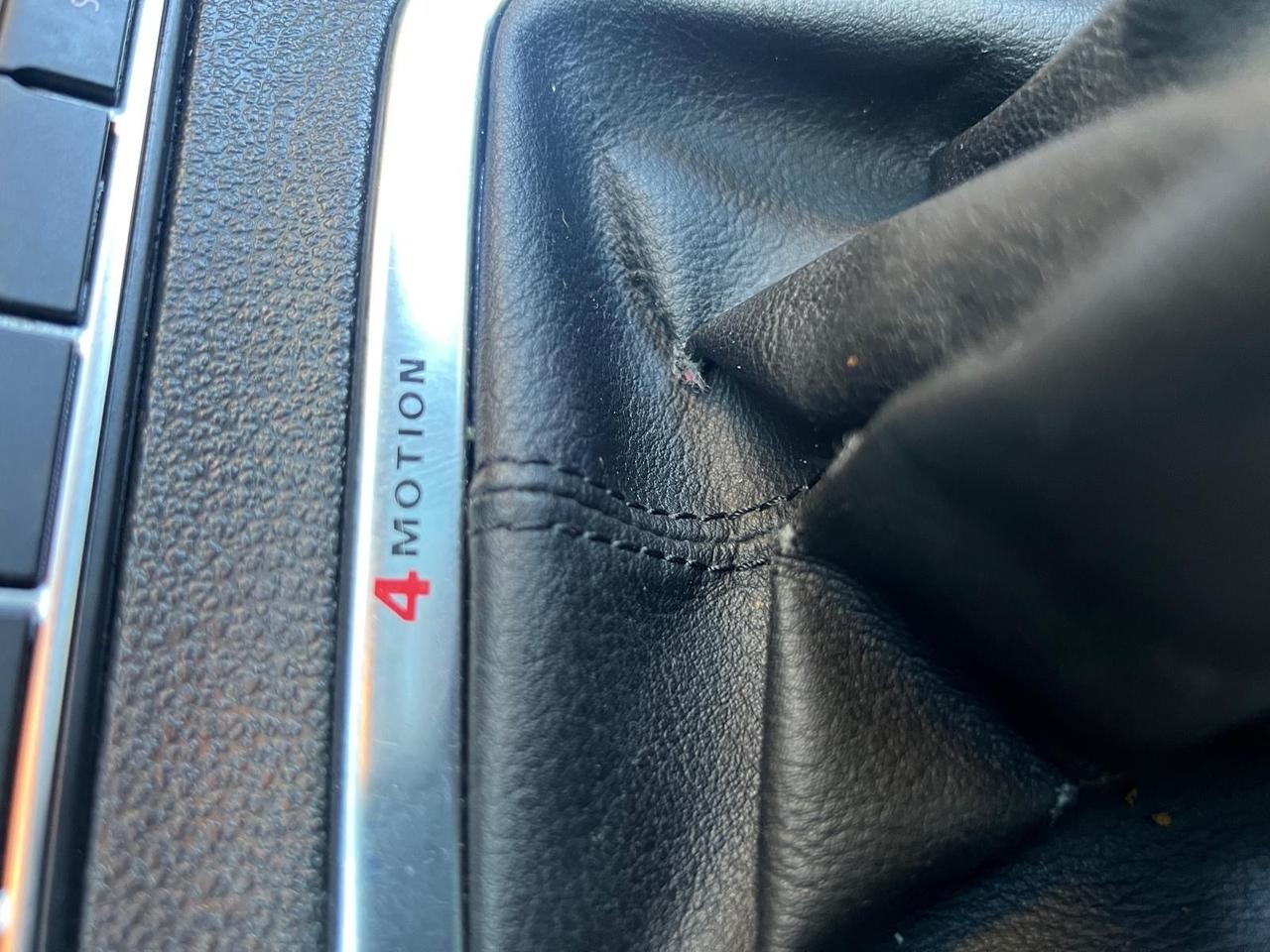 Volkswagen Tiguan 2.0 16V TDI DPF Sport & Style (18°)