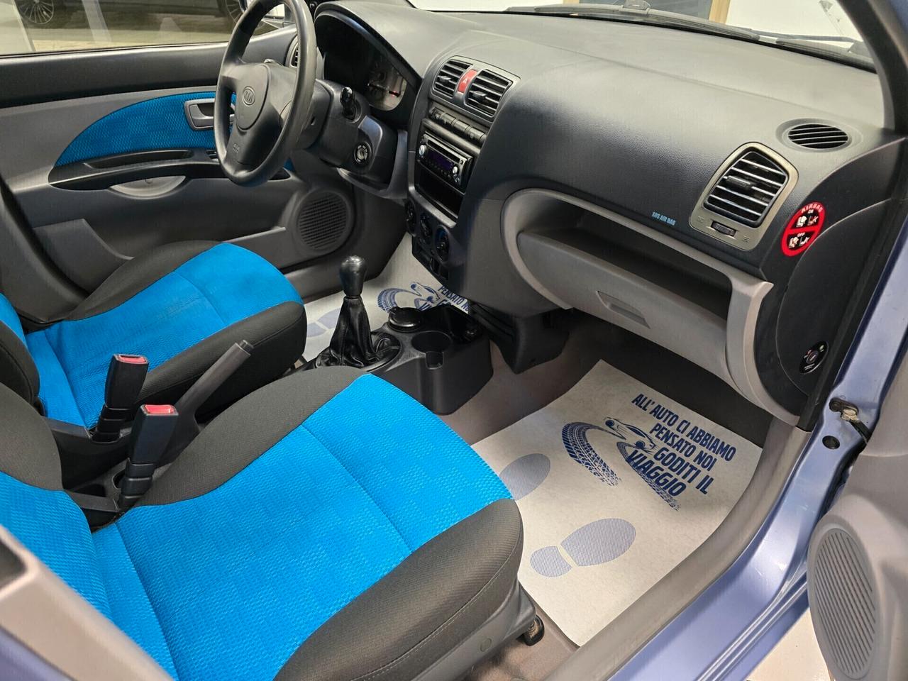 Kia Picanto 1.1 12V Spicy 65cv NEOPATENTATI