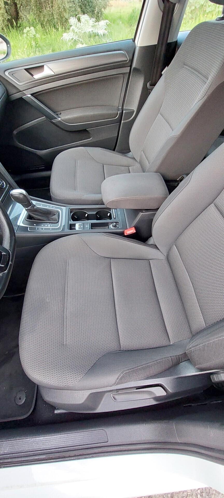 GOLF 7,5 CAMBIO AUTOMATICO DSG 1,5 METANO 130 CV NAVI TELEFONO SENSORI IMPECCABILE