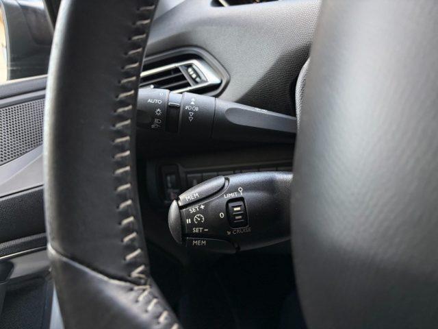 PEUGEOT 308 1.6HDi 120 EAT6 Allure