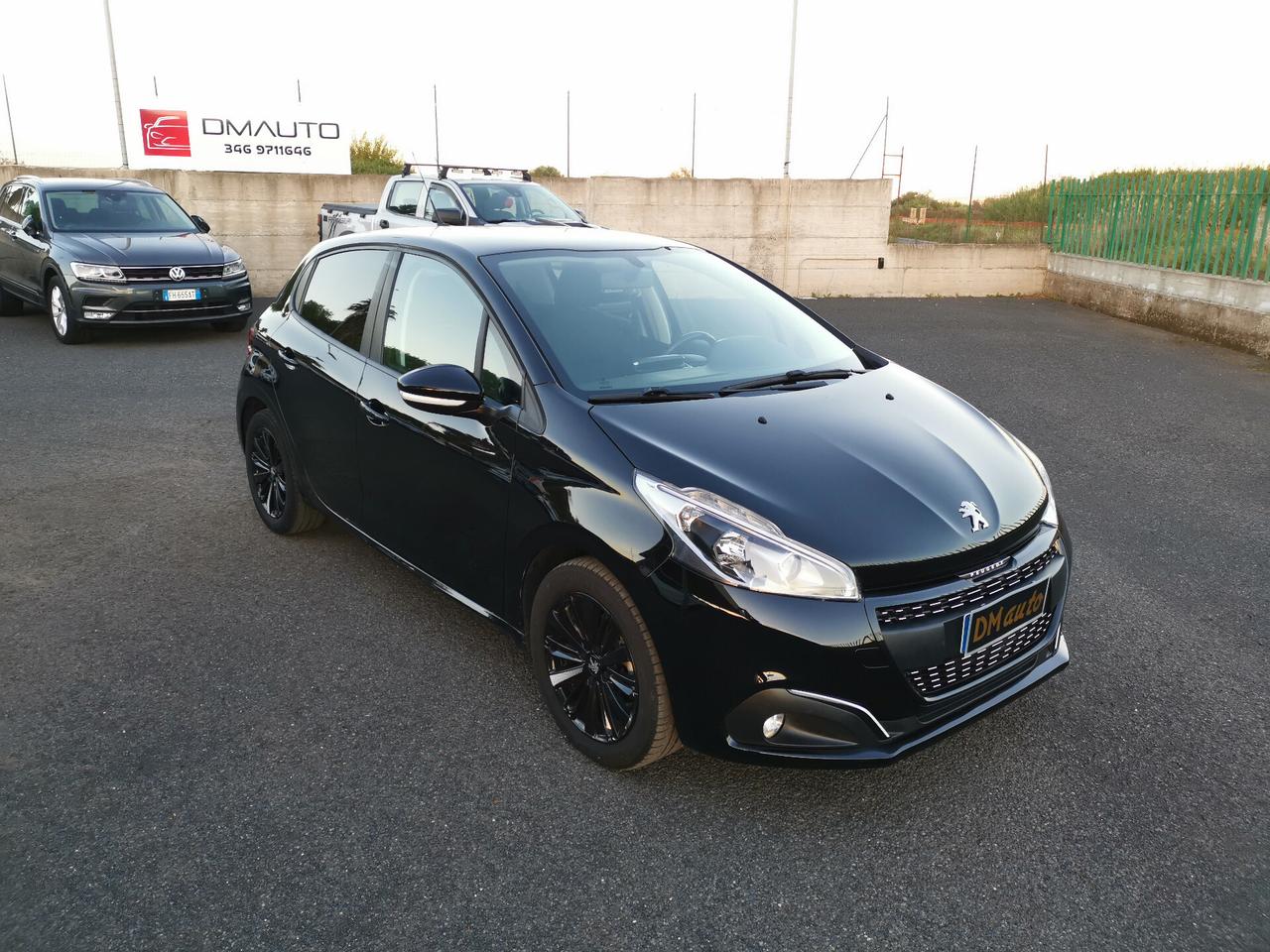 Peugeot 208 BlueHDi 75 5 porte Black Line 2