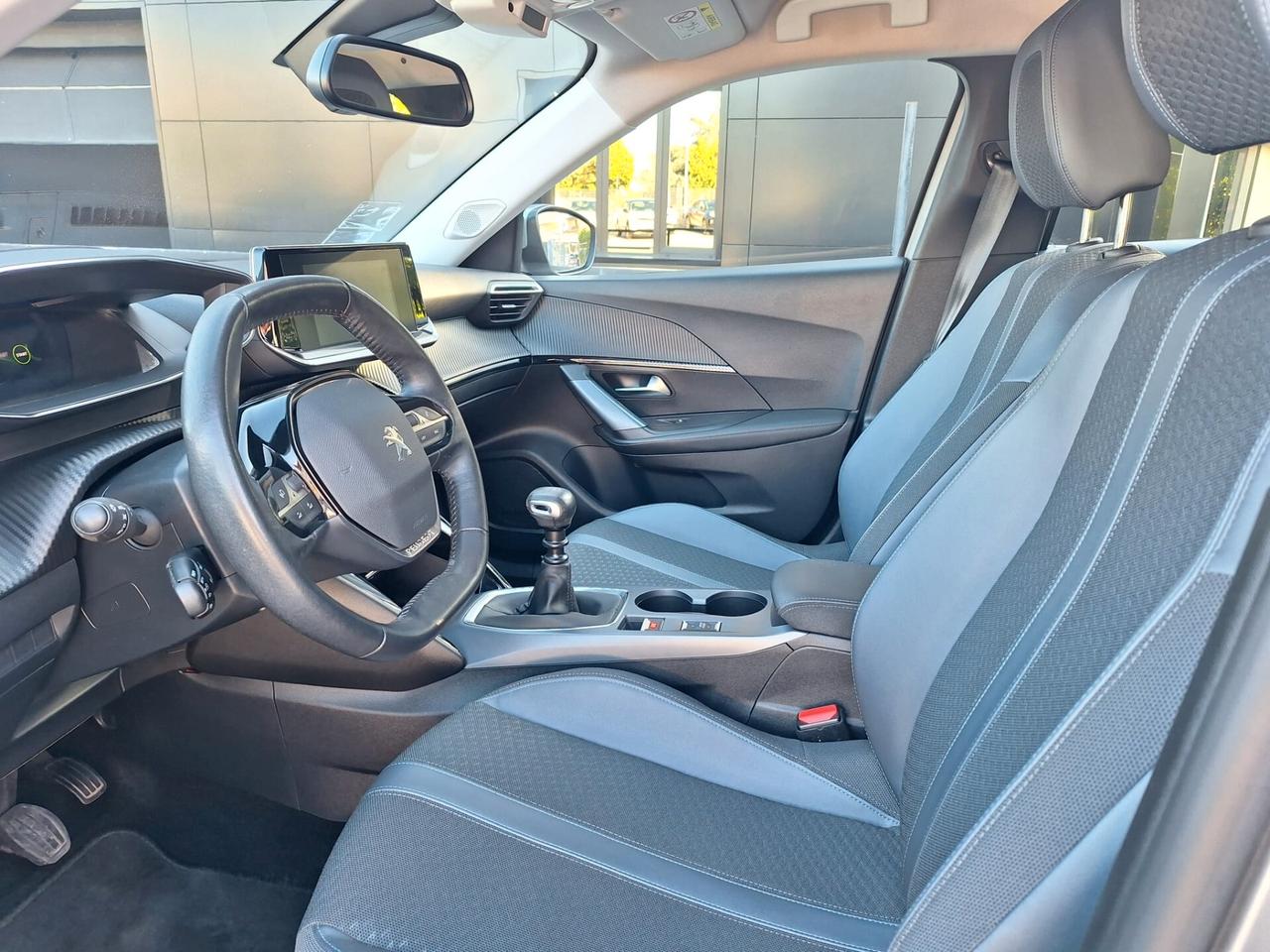 Peugeot 2008 1.5 tdi 102cv Allestimento Allure - X Neopatentati - Unico Proprietario - Iva Esposta