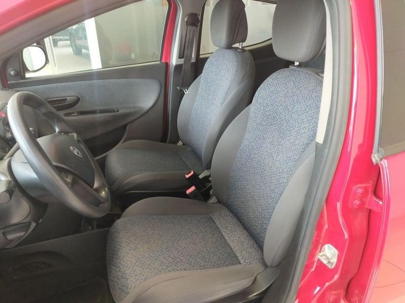 Lancia Ypsilon Ypsilon 1.0 FireFly 5 porte S&S Hybrid Silver