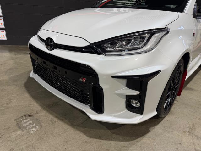 TOYOTA Yaris PRIMA VERNICE WHITE PERLA FULL STOCK