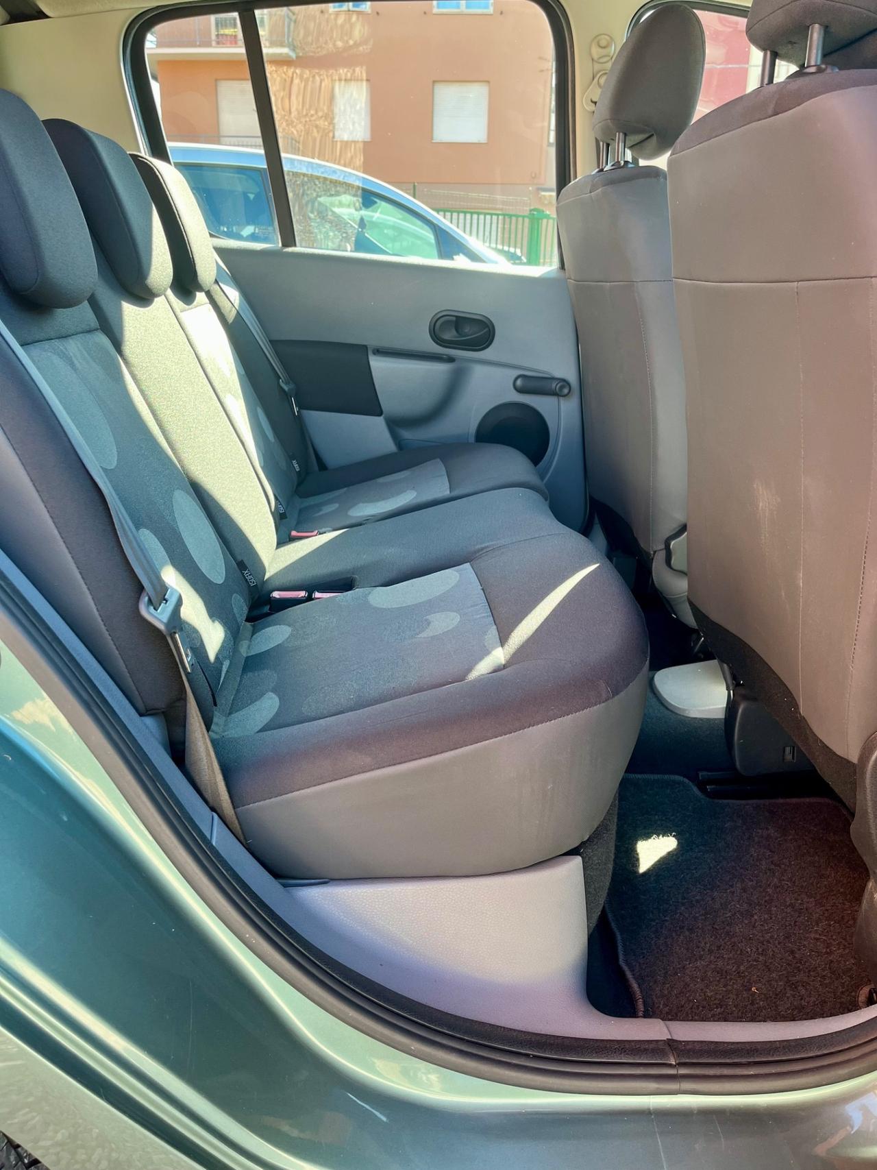 Renault Modus 1.2 16V Saint Tropez