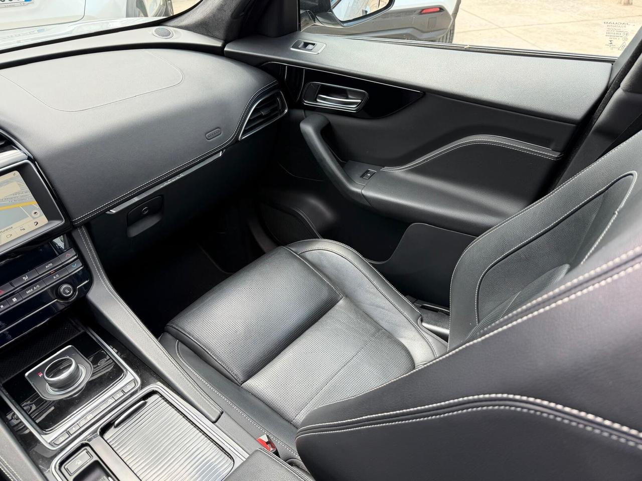 Jaguar F-Pace 2.0 D 180 CV AWD aut. R-Sport