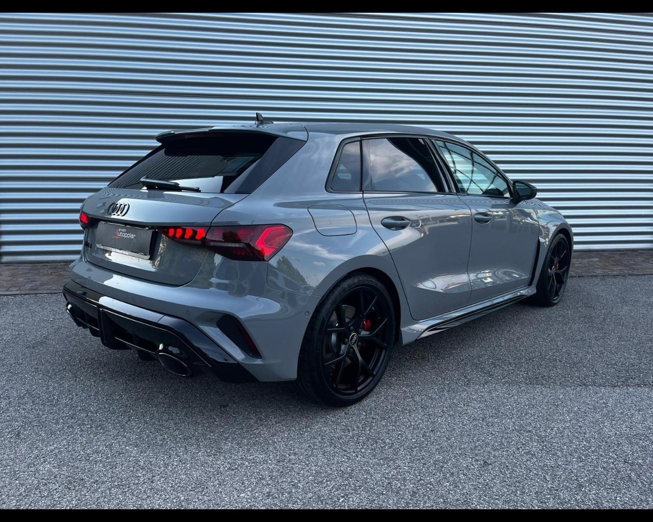 AUDI Audi RS 3 Sportback 294 kW S tronic