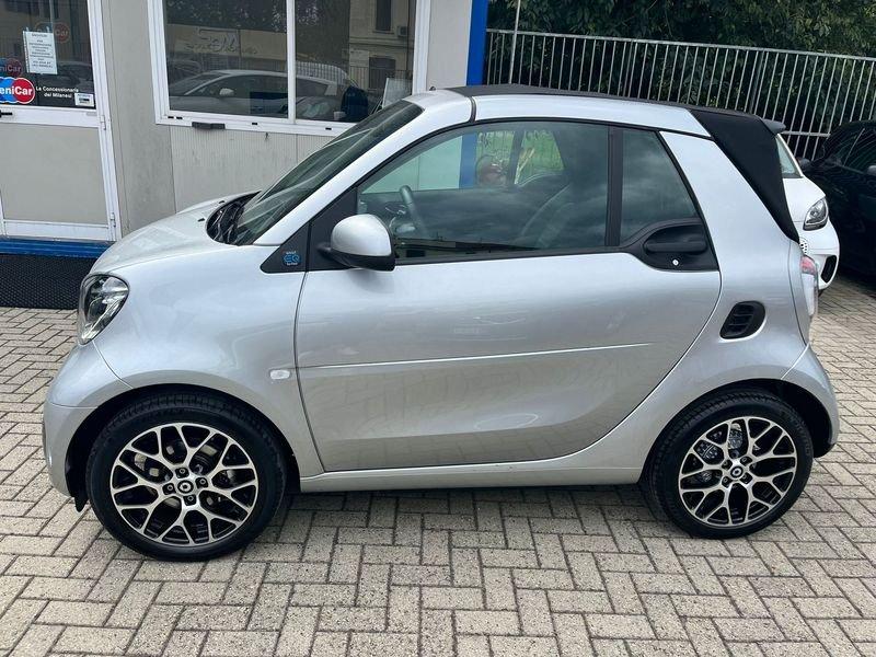 smart fortwo EQ cabrio Prime