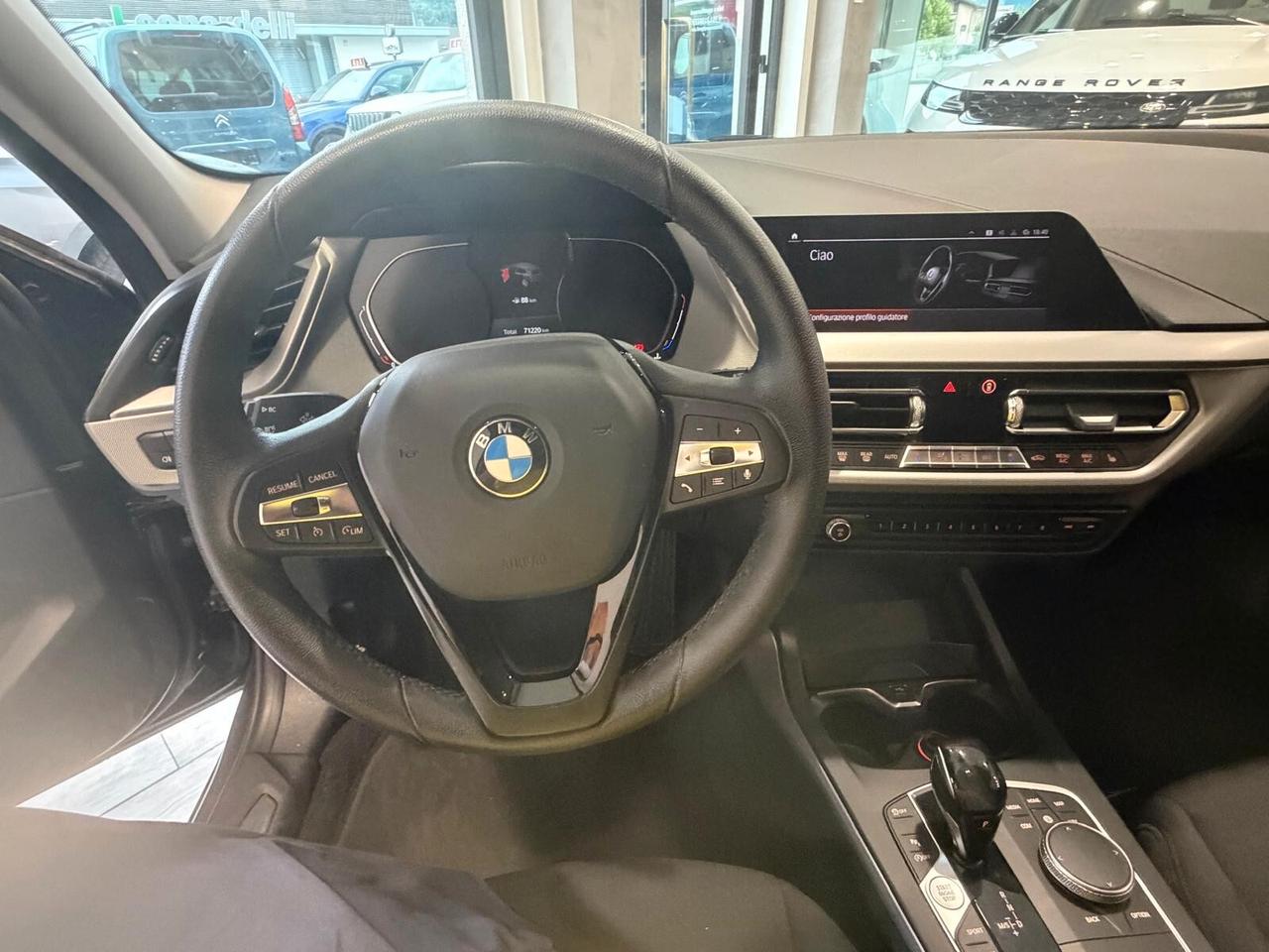 Bmw 118 118d 5p. Business Advantage