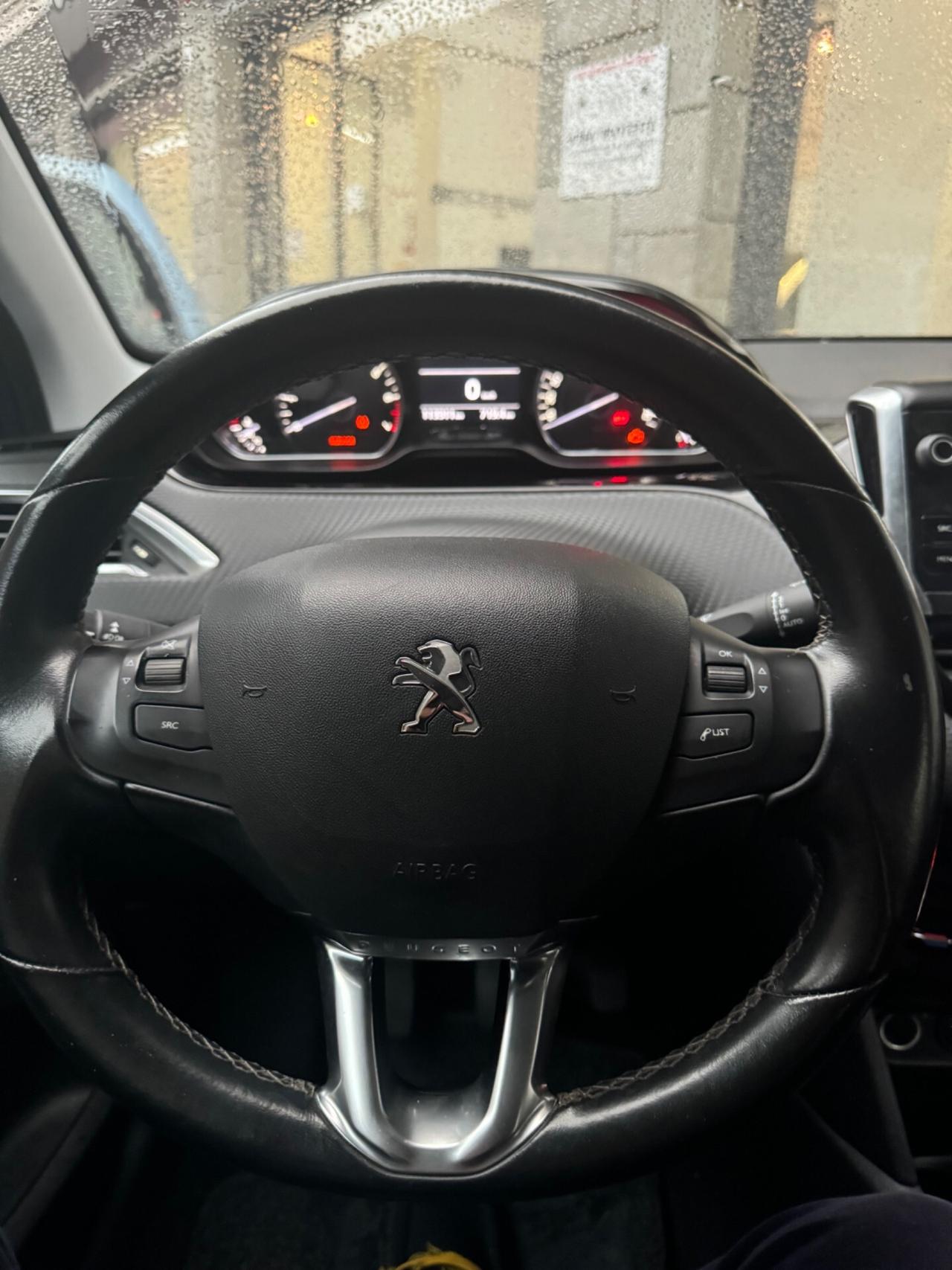 Peugeot 208 GPL Allure retrocamera sensori