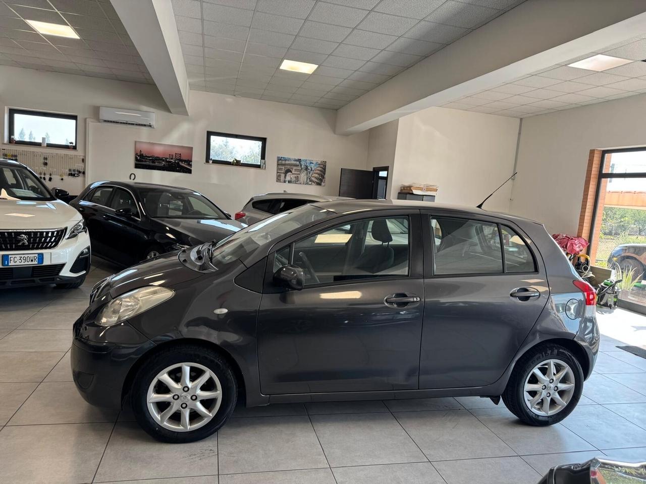 Toyota Yaris 1.3 5 porte Sol