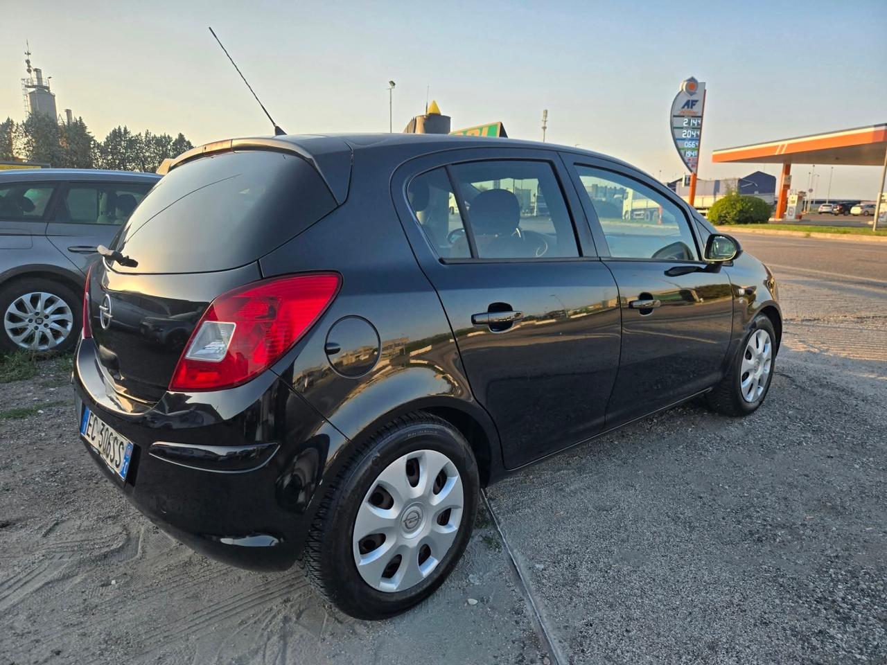 Opel Corsa 1.2 80CV 5 porte GPL-TECH Club