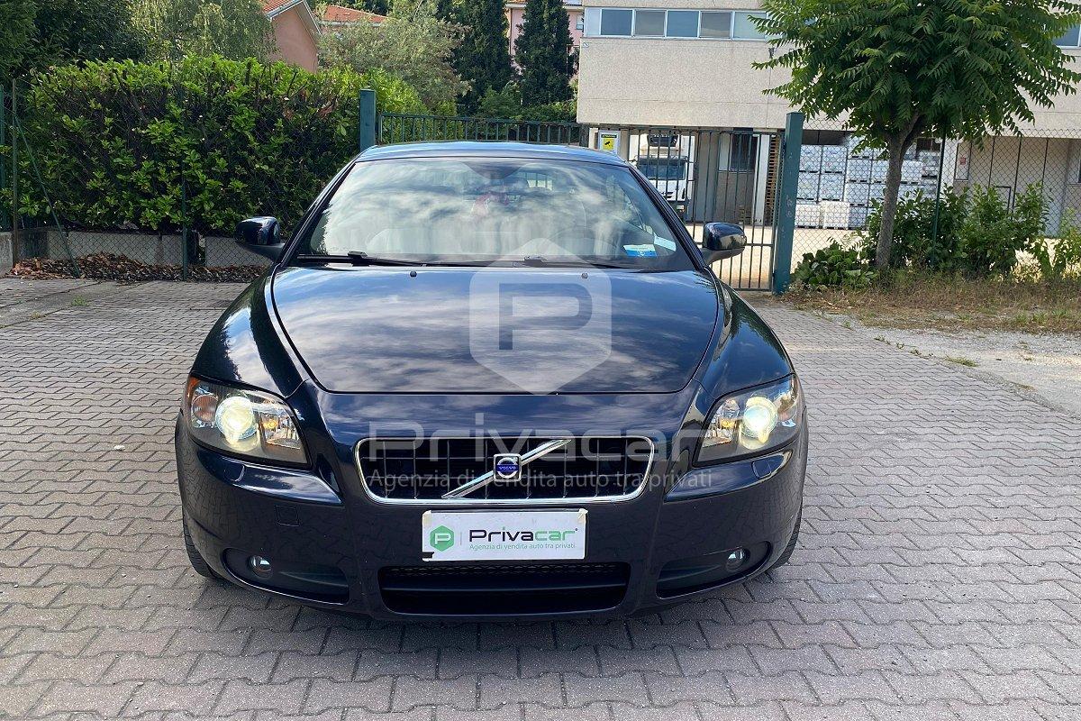 VOLVO C70 2.4 D5 20V Summum