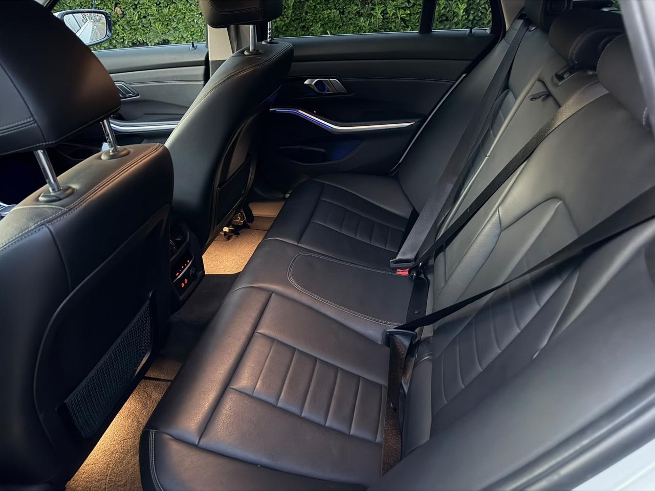 Bmw 320 320d xDrive Touring Luxury con gancio traino !!