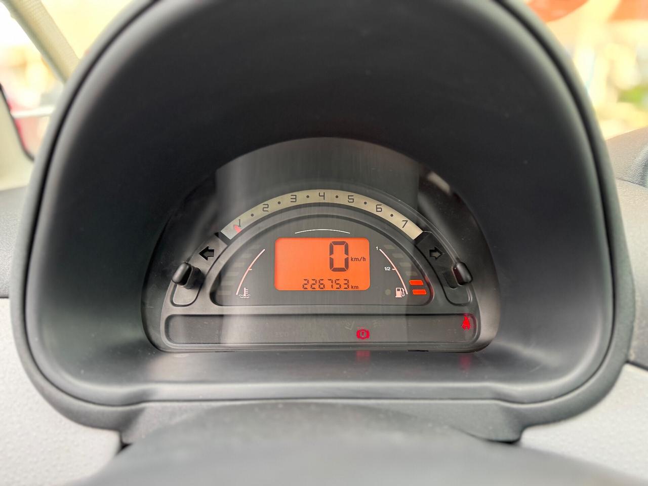 Citroen C3 1.4 HDi 70CV Exclusive