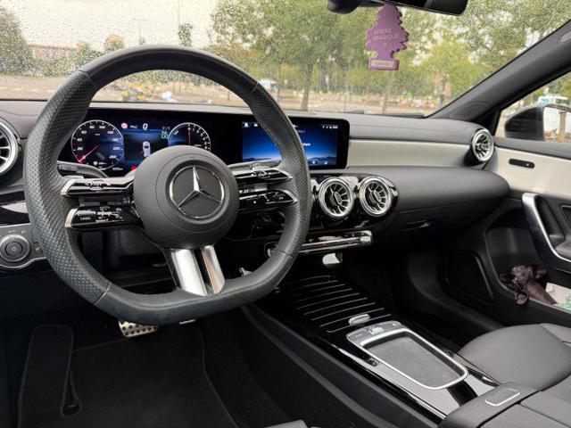 MERCEDES-BENZ A 250 e hybrid EQ AMG Line Premium