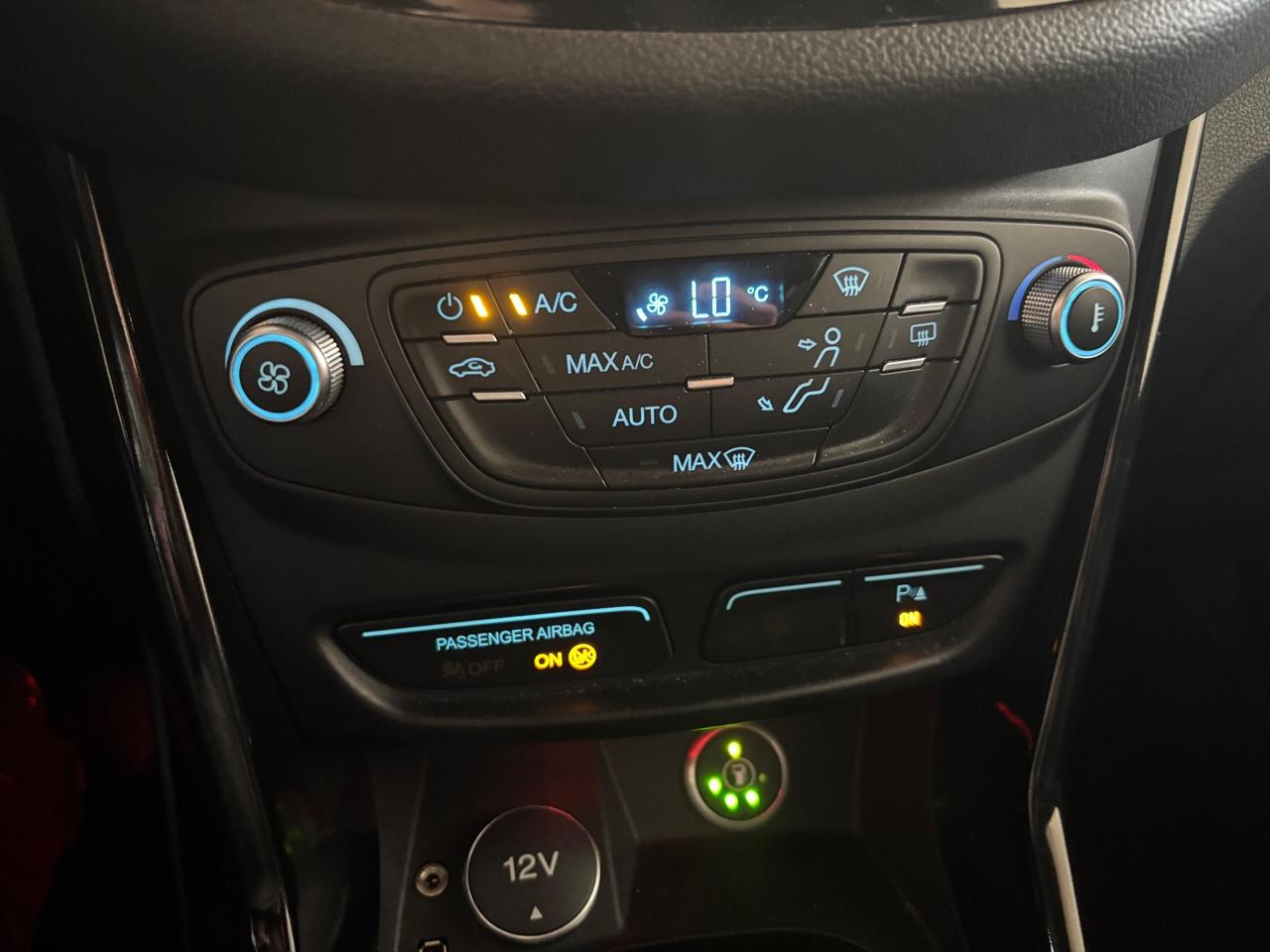 Ford B-Max 1.4 BENZ/GPL 2035 Titanium |OK NEOPATENTATI|