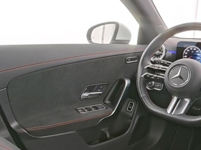 MERCEDES-BENZ CLA 200 d Automatic Shooting Brake AMG Line Premium