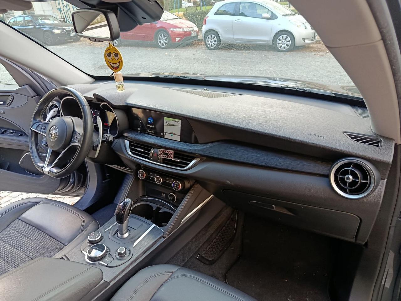 Alfa Romeo Stelvio Sport Tech 2.2 #7918