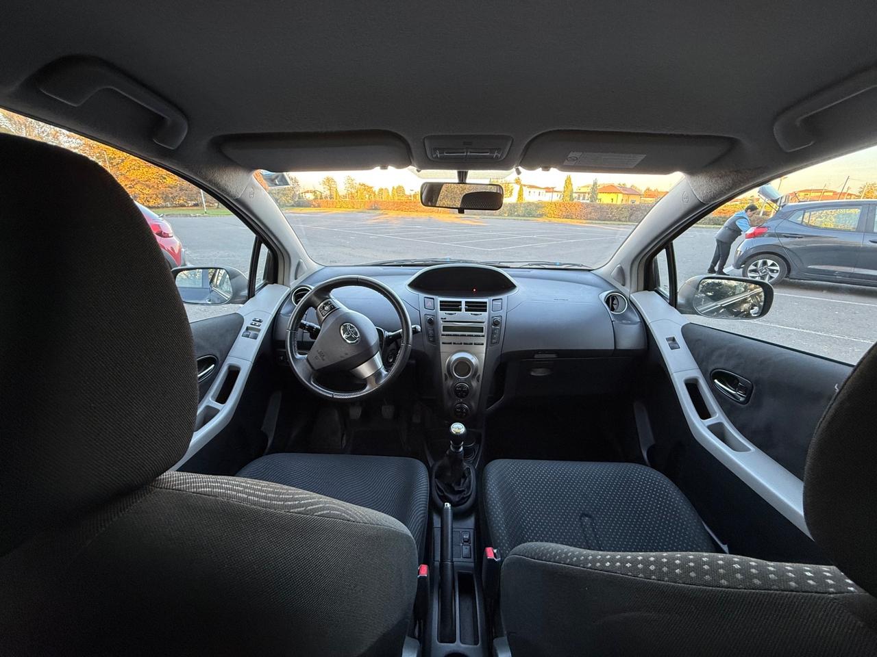 Toyota Yaris 1.3 5 porte Sol