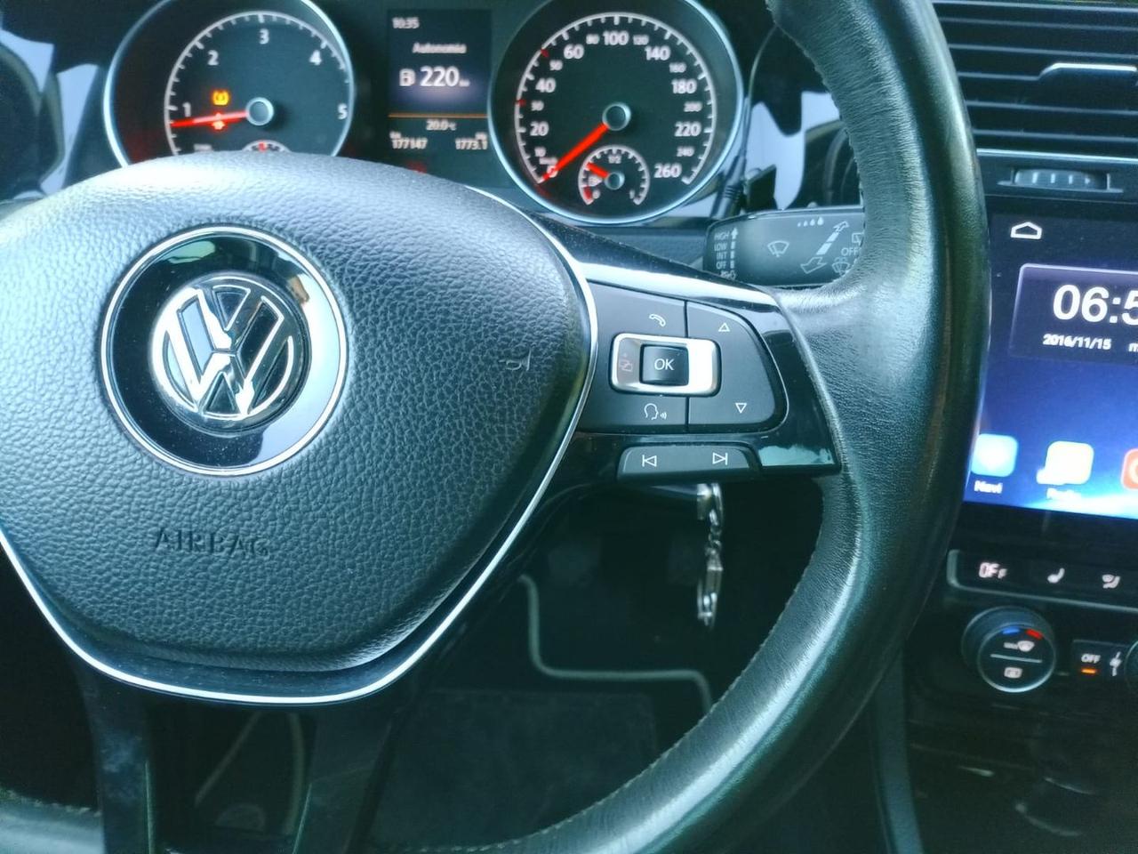 Volkswagen Golf Highline 2.0 TDI BlueMotion  #7353