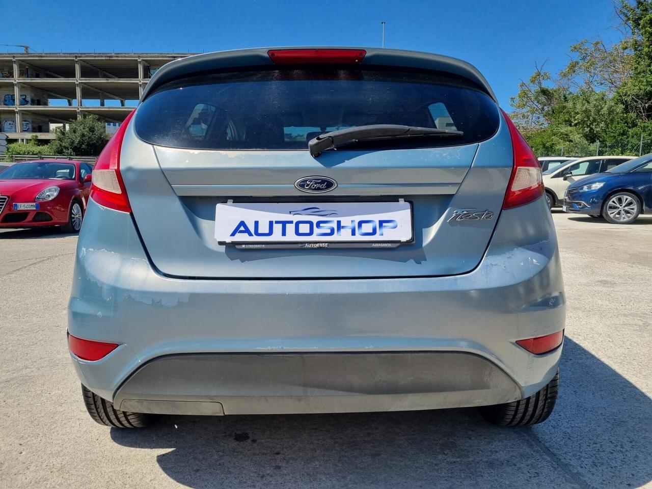 Ford Fiesta 1.4 5 porte Bz.- GPL Titanium
