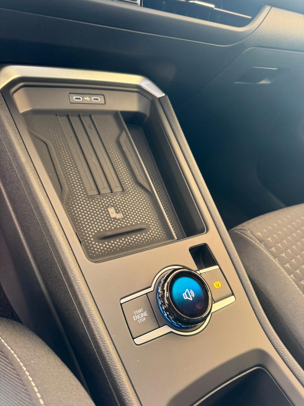Volkswagen T-Roc 1.5 eTSI ACT DSG Life