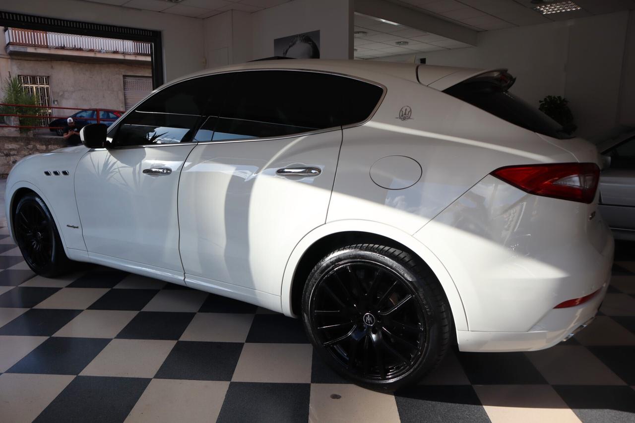 Maserati Levante V6 430 CV S AWD Gransport