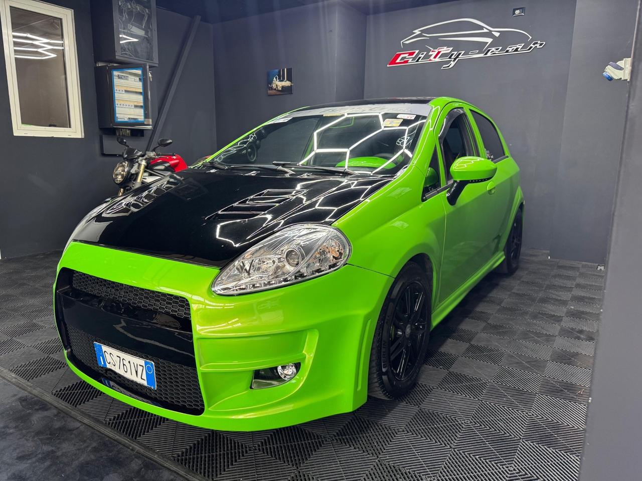 Fiat Grande Punto Look Sportivo – Personalizzata nei Dettagli