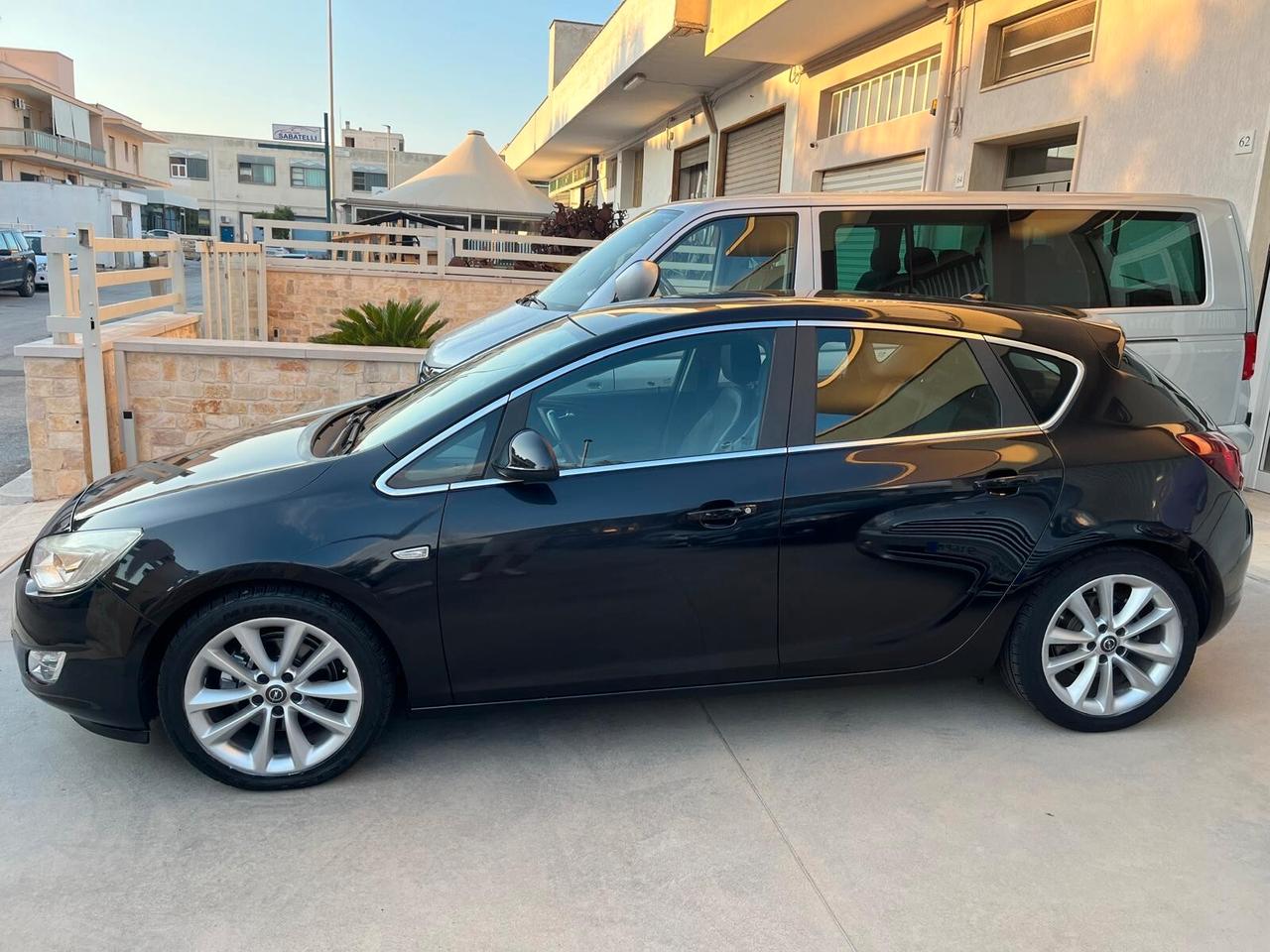 Opel Astra 1.7 CDTI 110CV 5 porte Cosmo
